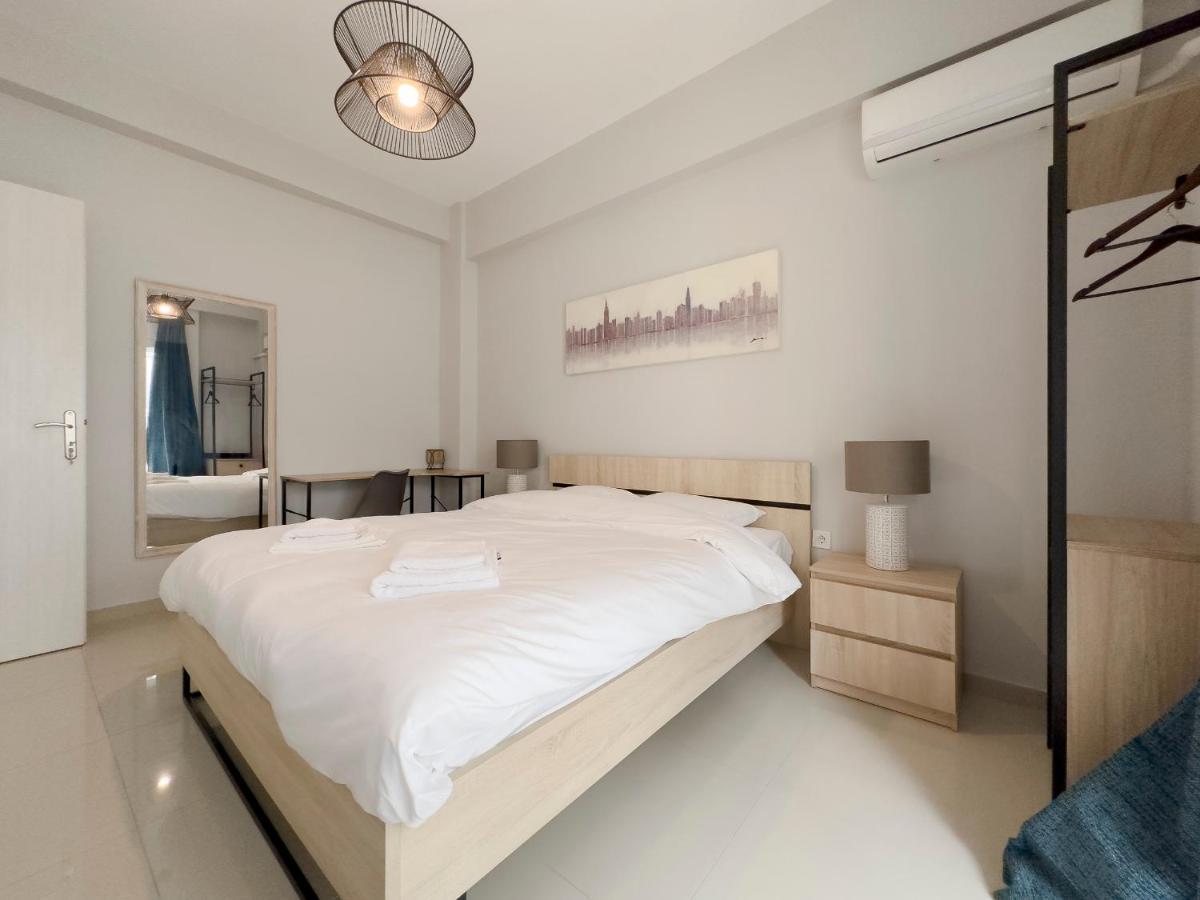 Satovriandou Spacious 128Sqm Apt In Atina Dış mekan fotoğraf