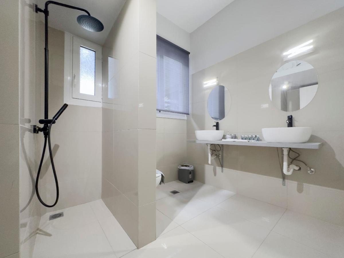 Satovriandou Spacious 128Sqm Apt In Atina Dış mekan fotoğraf